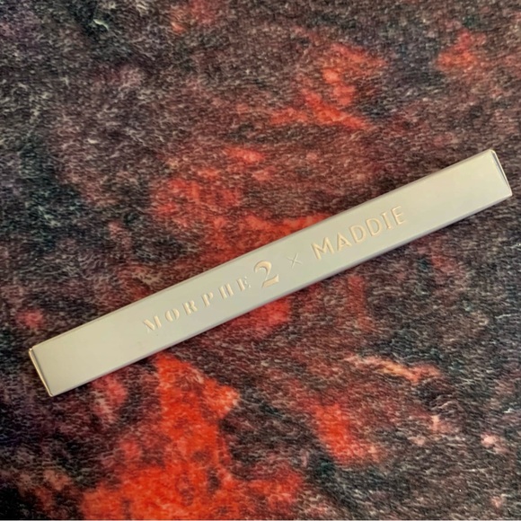 💜 Morphe 2 x Maddie Always Online Gel Eyeliner in Downpour NWT - Picture 3 of 9